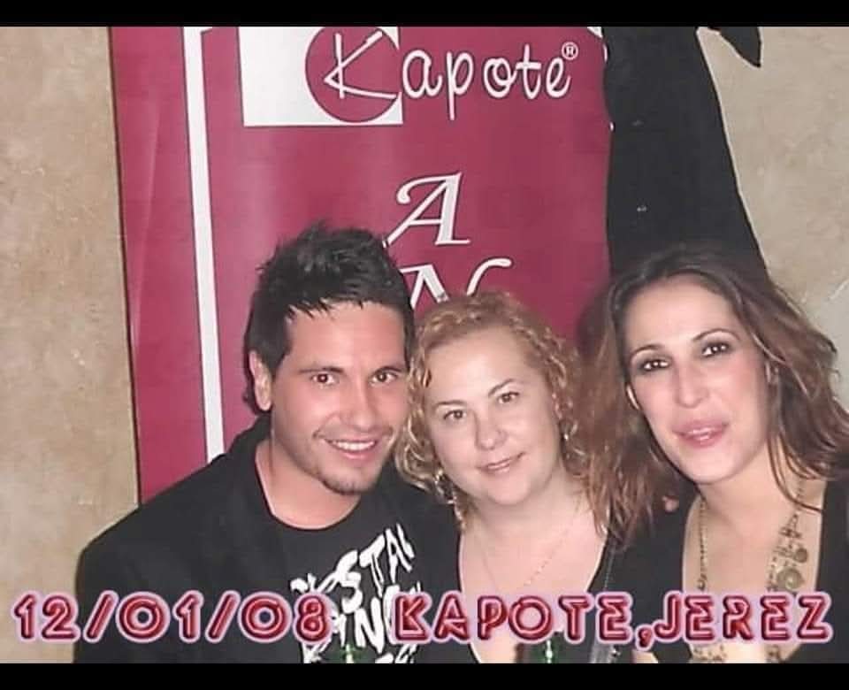 17 años ya de aquella noche tan...especial.
Muchas cosas han cambiado...pero lo verdadero,lo bueno sigue ahí.
A veces los sueños se cumplen.
@daviddemaria
@_maluoficial_ 
#Jerez