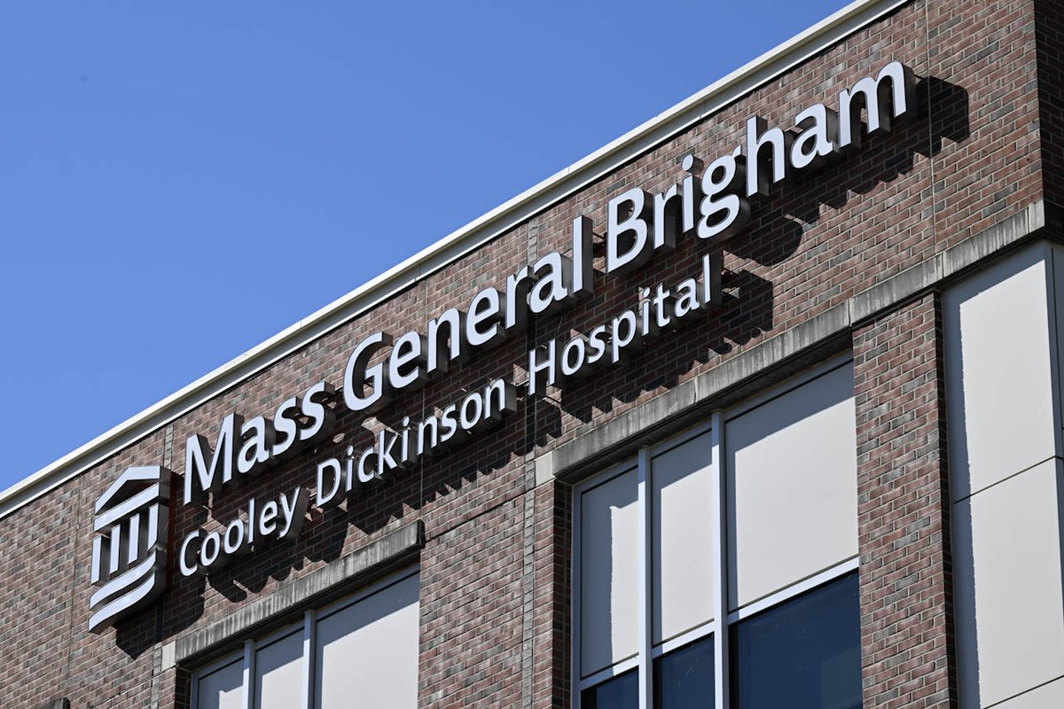 Happy #NationalPharmacistDay to our pharmacists and their teams! We appreciate everything you do for our patients and community.