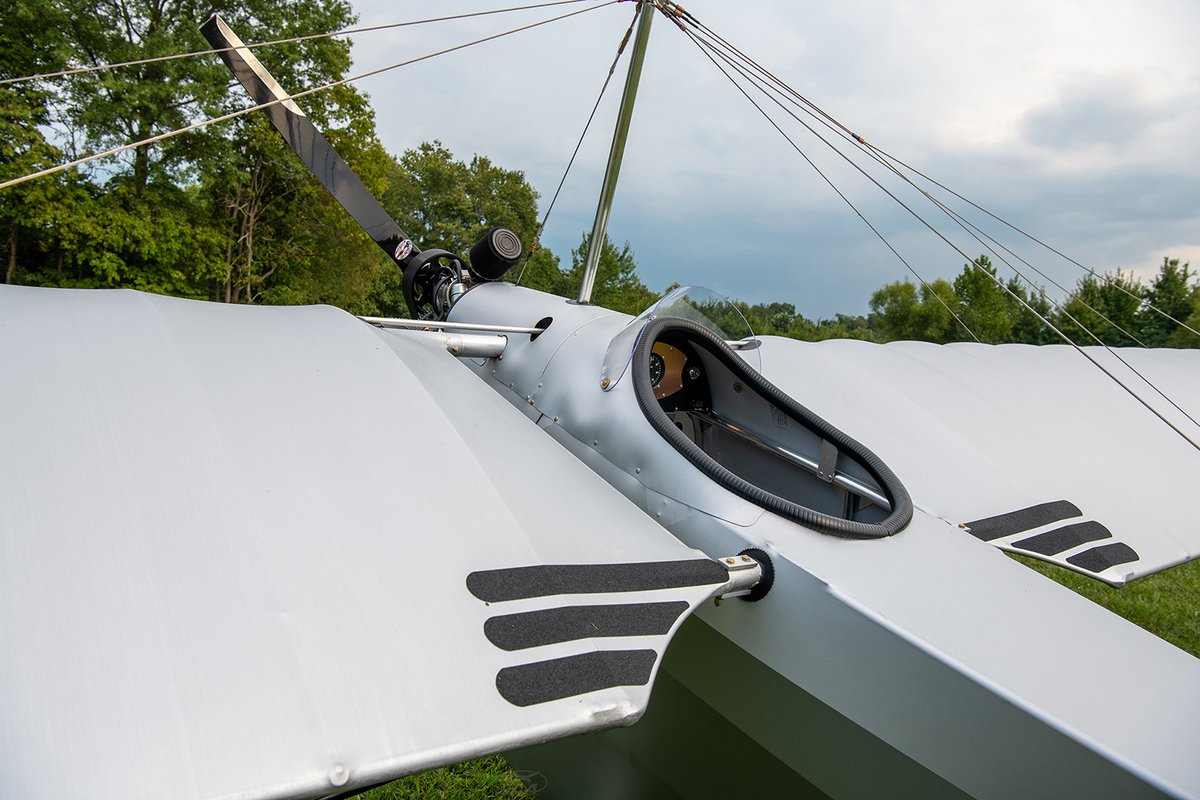 EAA's tweet image. Introducing the Flying Nickel, Scott Stoinoff’s one-off ultralight that perfectly blends vintage flair with ultralight simplicity. Scott calls it the best ultralight he’s ever flown, and it’s easy to see why.

📸 Jim Busha

#Aviation #Avgeek #Ultralight #AviationLovers