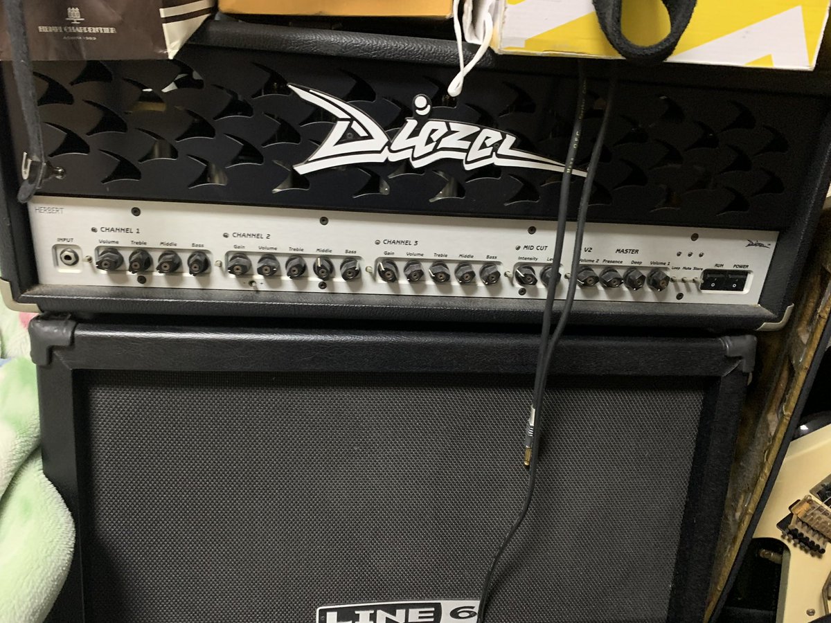 DAISUKE280Z's tweet photo. Diezel herbert（2007年あたり）売ります。
欲しい方DMください。相場よりはお安くさせて頂きます。相場と同等の値段でLine6のスピーカーお付けします。

#diezel
#diezelamp
#diezelherbert
#herbert https://t.co/owOKisIaXR