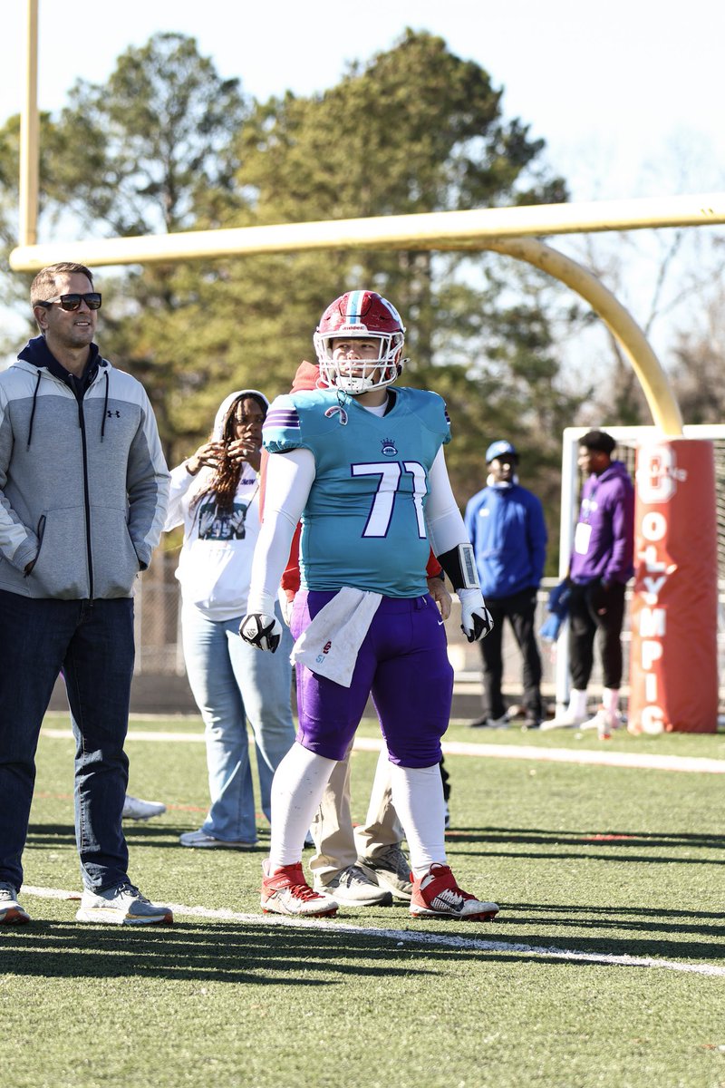 Thomas Wakefield tweet media