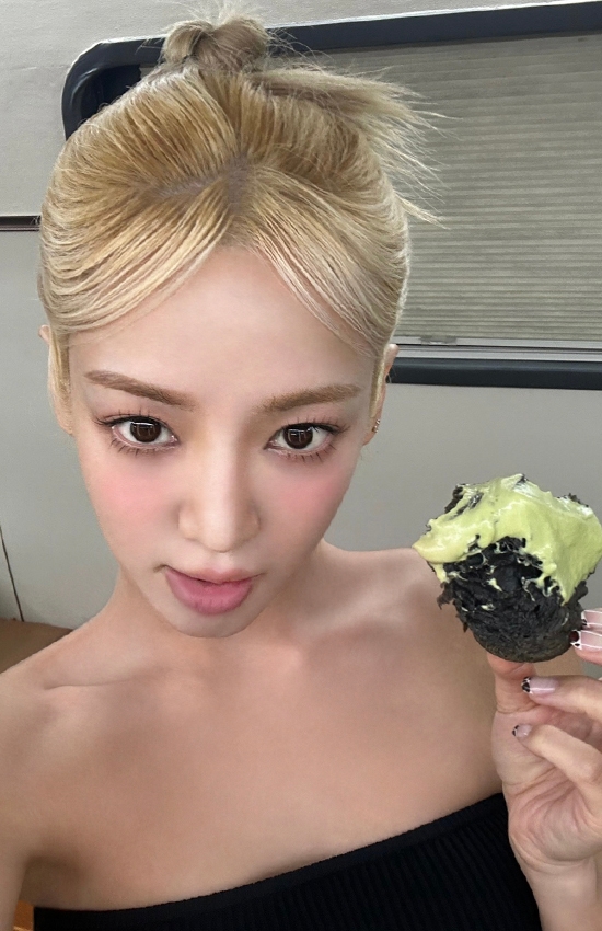 sonething_ss's tweet photo. 슴 타임캡슐 #소녀시대 (1) https://t.co/LZgwtgl1pj