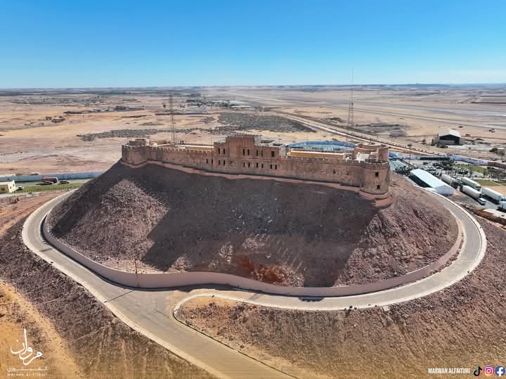 PantherPatient's tweet photo. Castle of Sebha, Libya 🏰
قلعة سبها، ليبيا 🇱🇾
#LibyaIsBeautiful #Castle #Sebha #Libya https://t.co/w0erIYe6mH