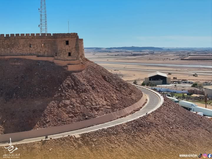 PantherPatient's tweet photo. Castle of Sebha, Libya 🏰
قلعة سبها، ليبيا 🇱🇾
#LibyaIsBeautiful #Castle #Sebha #Libya https://t.co/w0erIYe6mH