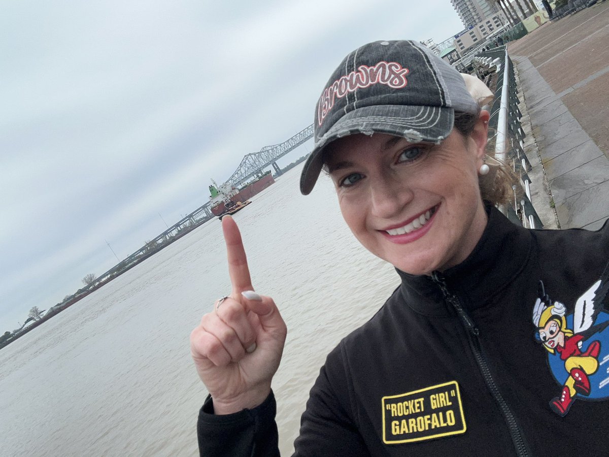 GarofaloWX's tweet image. Hello #NOLA!! 

Kicking off my day with a 2 1/2 mile walk along the Riverwalk and in the French Quarter. Already got my fill of beautiful views and some great music and we are just getting started! 

What are some of your favorite parts of New Orleans? #AMS2025 #firsttimer
