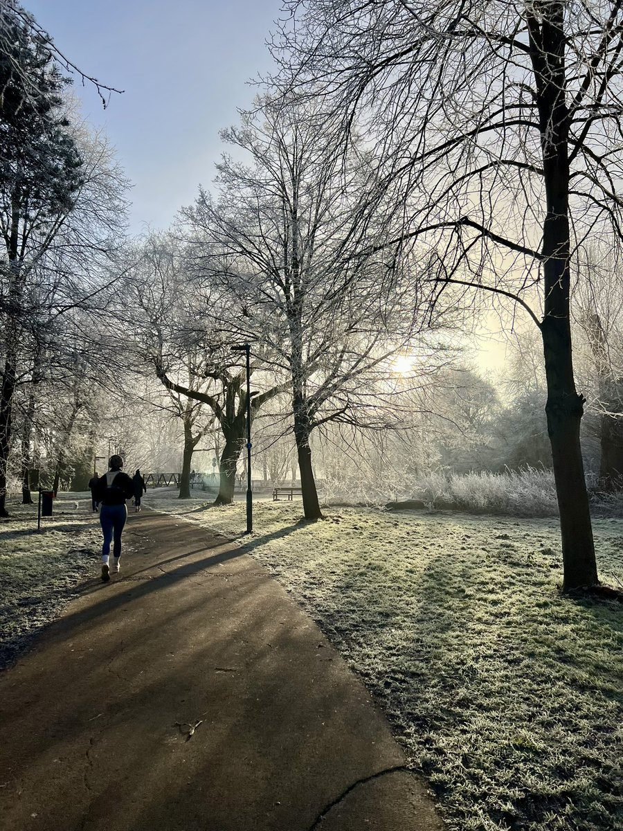 Beautiful hoar frost this morning <a href="/LondonSnowWatch/">Sᴏᴜᴛʜᴇʀɴ ᴇɴɢʟᴀɴᴅ ᴡᴇᴀᴛʜᴇʀ</a>