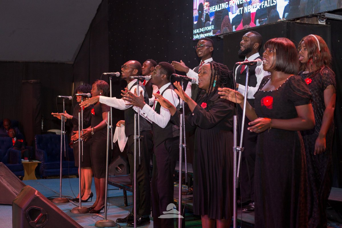 Song Ministration by The #TrueWorshippers 

🎶Healing power comes from the blood
It never fails
Saving power comes from the blood
That flows eternally...🎶

- Song by Xolly Mncwango

#CommunionService
#HOTRJosService
#PathwaysToBlessings