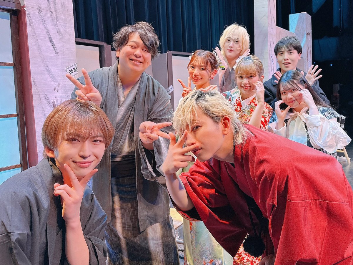 舞台 #浅草怪談屋敷 2日目でした。
心温まったり物語自体も怪談も怖い中ガチ怪奇現象まで誘発し芝居と恐怖の狭間での演者のみなさんの素晴らしいパフォーマンス。この日のメンバーならではのノリで楽しい舞台にしてくださり最高でした！

#kanju #下前祐貴 #千田京平
#東条澪 #長月翠 #古川左京 #れい