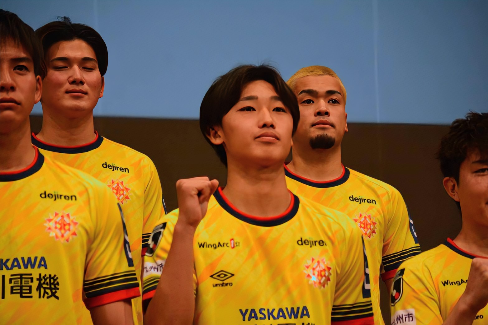 ギラフォト スポーツ ギラヴァンツ北九州 吉原楓人 ユニフォーム