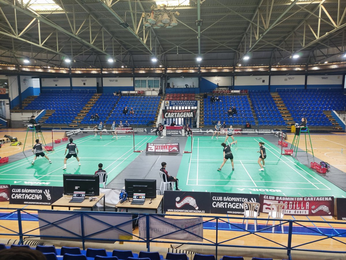 Inmi_Caparros's tweet photo. Lo mejor del bádminton español, en #Cartagena @BDM_Cartagena #DivisionDeHonor https://t.co/jLRAXWgkNi