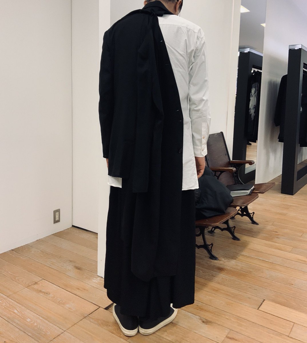 MRBUTTERFLY4's tweet photo. 25S/S立ち上がりにつき 静岡Y'Sへ。
一推し狙いだった(look 16)JK。
無事 GETできました✨☺️ https://t.co/HqsCzUMbeK
