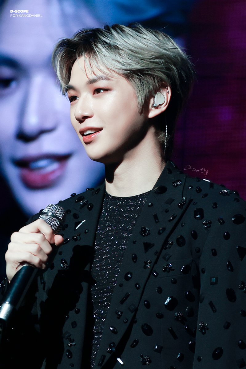 DanikScope's tweet photo. 250105 ACT in Tokyo Day2 HQ

美

#강다니엘 #KANGDANIEL https://t.co/lzS8lC9NOj