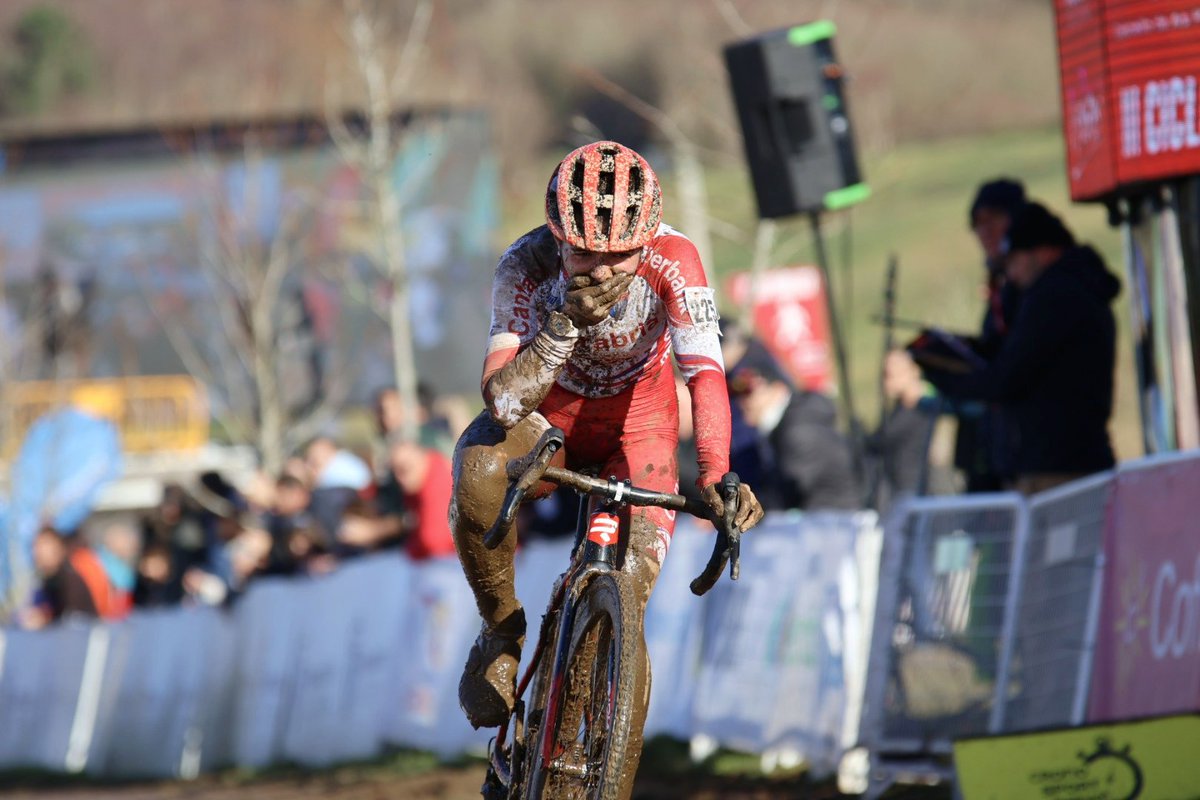 <a href="/teledeporte/">Teledeporte</a> <a href="/rtveplay/">RTVE Play</a> #CECXAsPontes25 | ¡Sofía Rodríguez, nueva campeona de España de Ciclocross!🏆🇪🇦

Enorme carrera de Rodríguez para conseguir su primer título nacional élite 🙌

🥈 Lucía González 
🥉Sara Cueto

🥇Marta Beti, nueva campeona de España sub23.

¡Enhorabuena a todas!