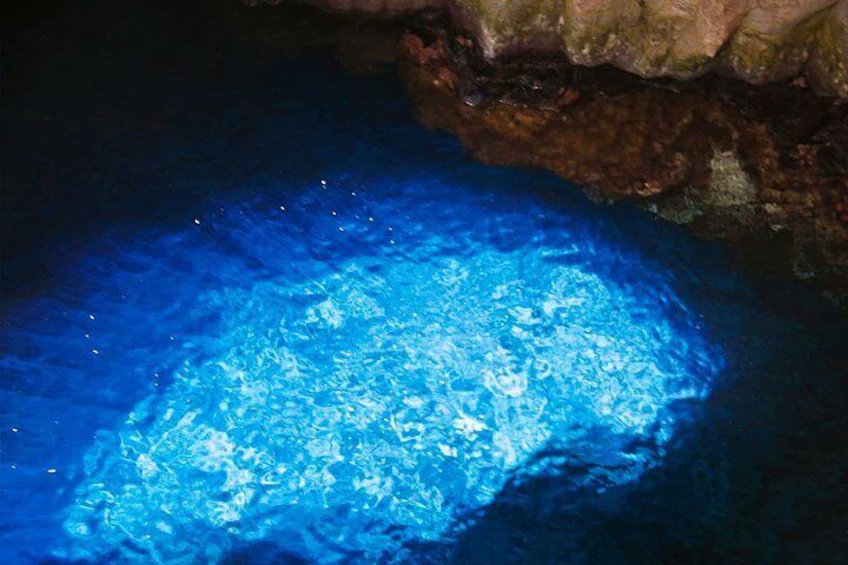 S_chroniclesKe's tweet photo. The Blue Eye Cave, an underground cave in Sal, an island in Cape Verde .
#FufuaICC Kairo #Menengai7Chronicles Justin Muturi #FufuaICC Blessed Sunday #WingsOfInnovation #CharohControversy https://t.co/yOTlT4KIKw