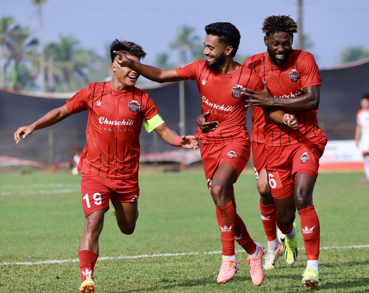 INDWomensLeague's tweet photo. Churchill Brothers make merry on home turf as Aizawl FC woes continue
Read ๐ https://t.co/kCdf2Bhj84
#CBAFC โ๏ธ #ILeague ๐ #IndianFootball โฝ https://t.co/BhvdZoUW3Z
