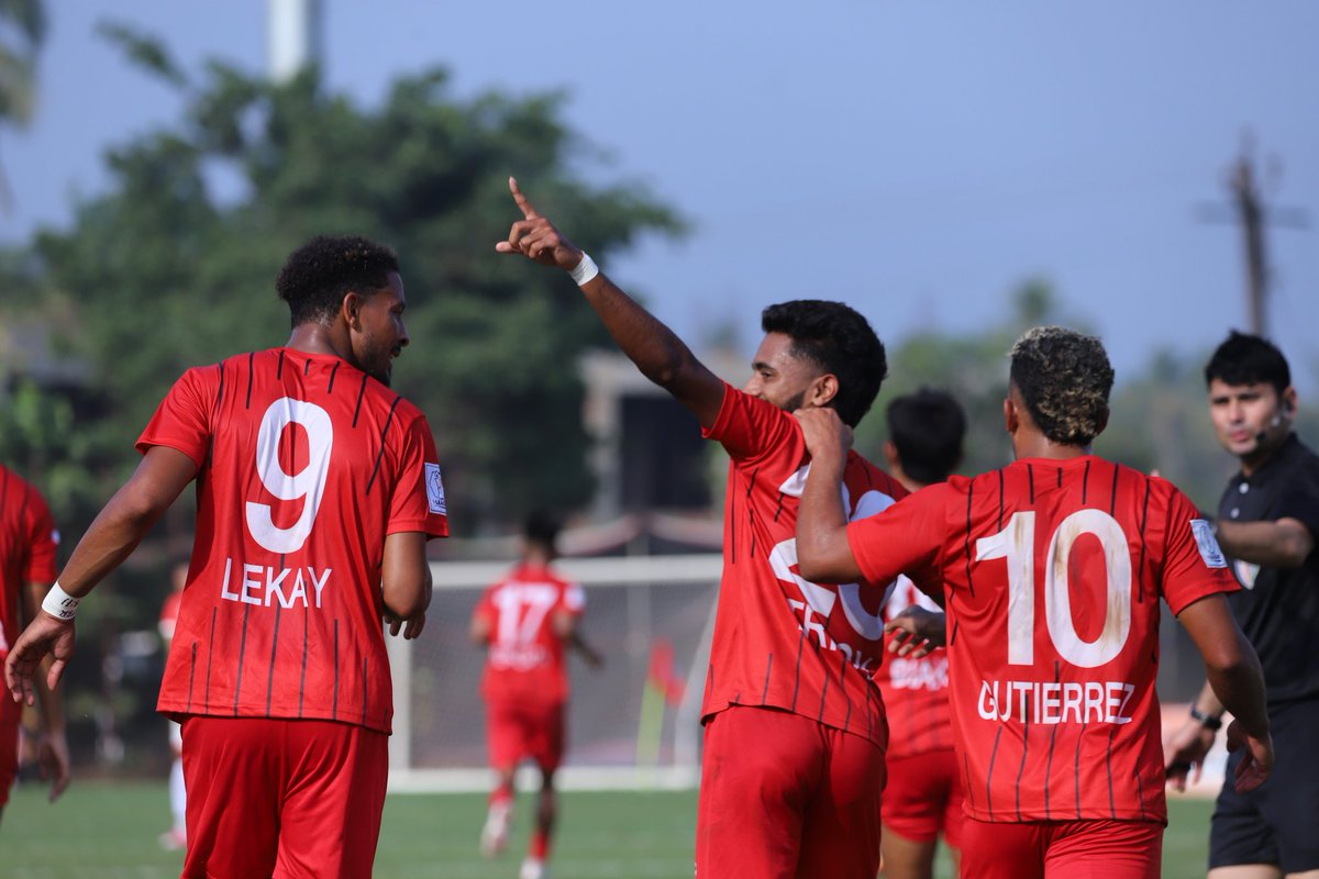 INDWomensLeague's tweet photo. Churchill Brothers make merry on home turf as Aizawl FC woes continue
Read ๐ https://t.co/kCdf2Bhj84
#CBAFC โ๏ธ #ILeague ๐ #IndianFootball โฝ https://t.co/BhvdZoUW3Z