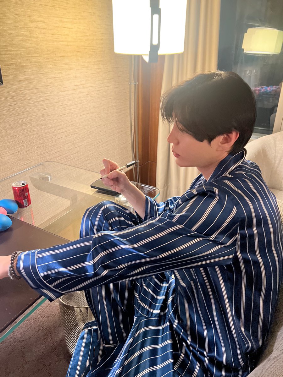 OfficialJTW_LEO's tweet photo. [#냥운🐾]

횽아는 청순 아련해🫶🏻
@JUNGTW_LEO

#레오 #LEO #정택운 #JUNGTAEKWOON
#TAKE운 https://t.co/FqTtsdSW9s