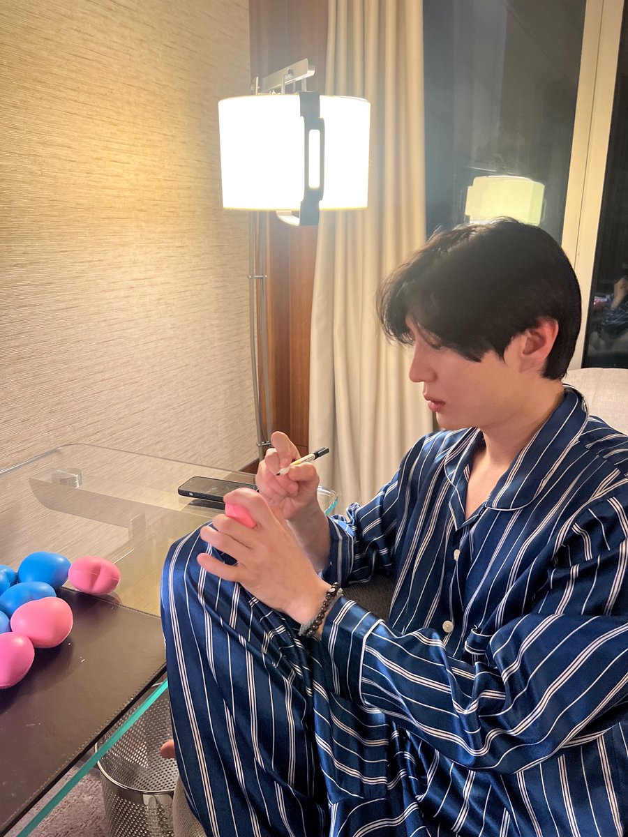 OfficialJTW_LEO's tweet photo. [#냥운🐾]

횽아는 청순 아련해🫶🏻
@JUNGTW_LEO

#레오 #LEO #정택운 #JUNGTAEKWOON
#TAKE운 https://t.co/FqTtsdSW9s