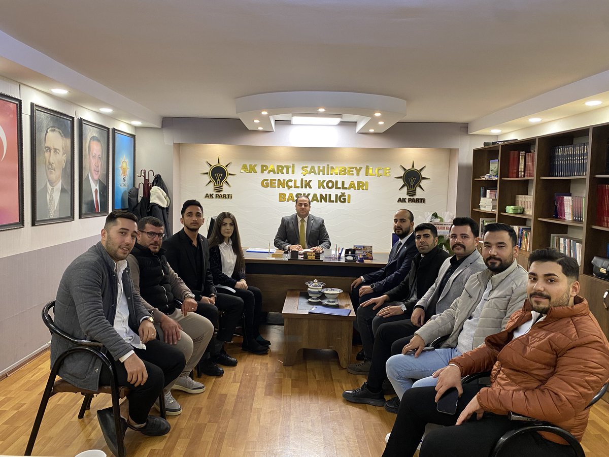 Gençlik, geçici bir ışık değil, bir ateş gibidir; yakaladığı her anı parlatır, ama harcadığı her anı da hızla tüketir. O yüzden gençken, sadece zamanı değil, kendi izini de bırakmayı unutma.

Yürütme Kurulu Üyelerimiz ile birlikte İstişare Toplantımızı gerçekleştirdik.