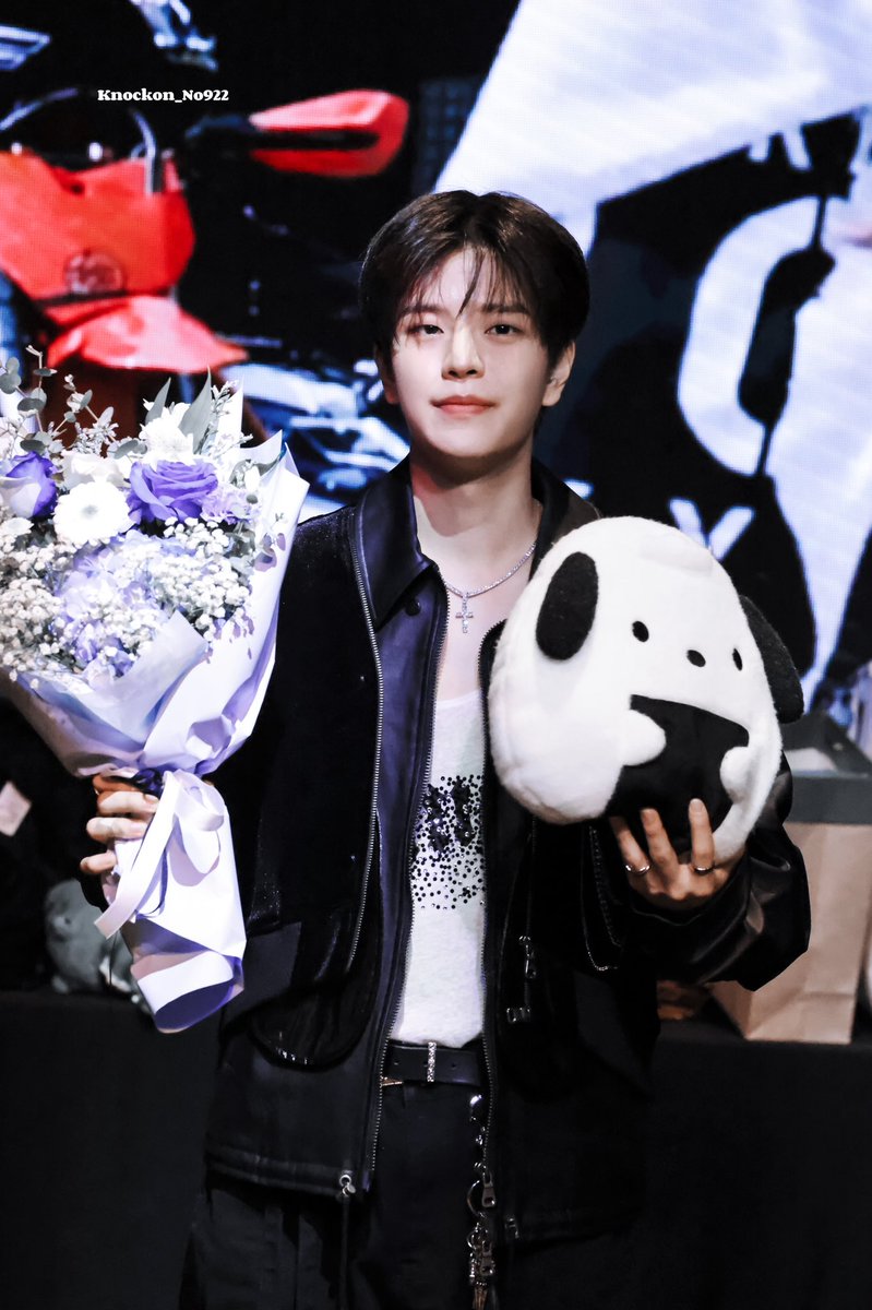 250112

#StrayKids  #Seungmin 
#스트레이키즈  #승민 #김승민