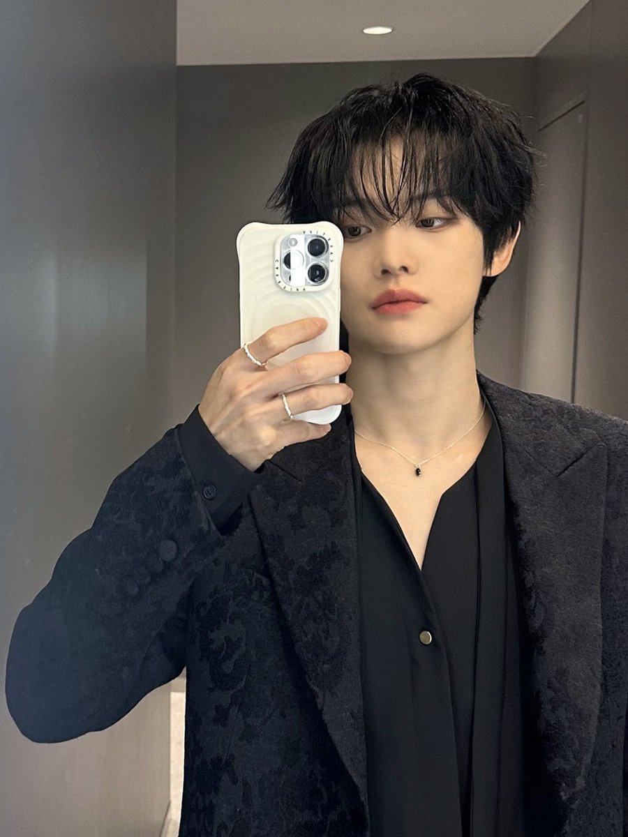 Minwook. (@mbinwook) on Twitter photo 