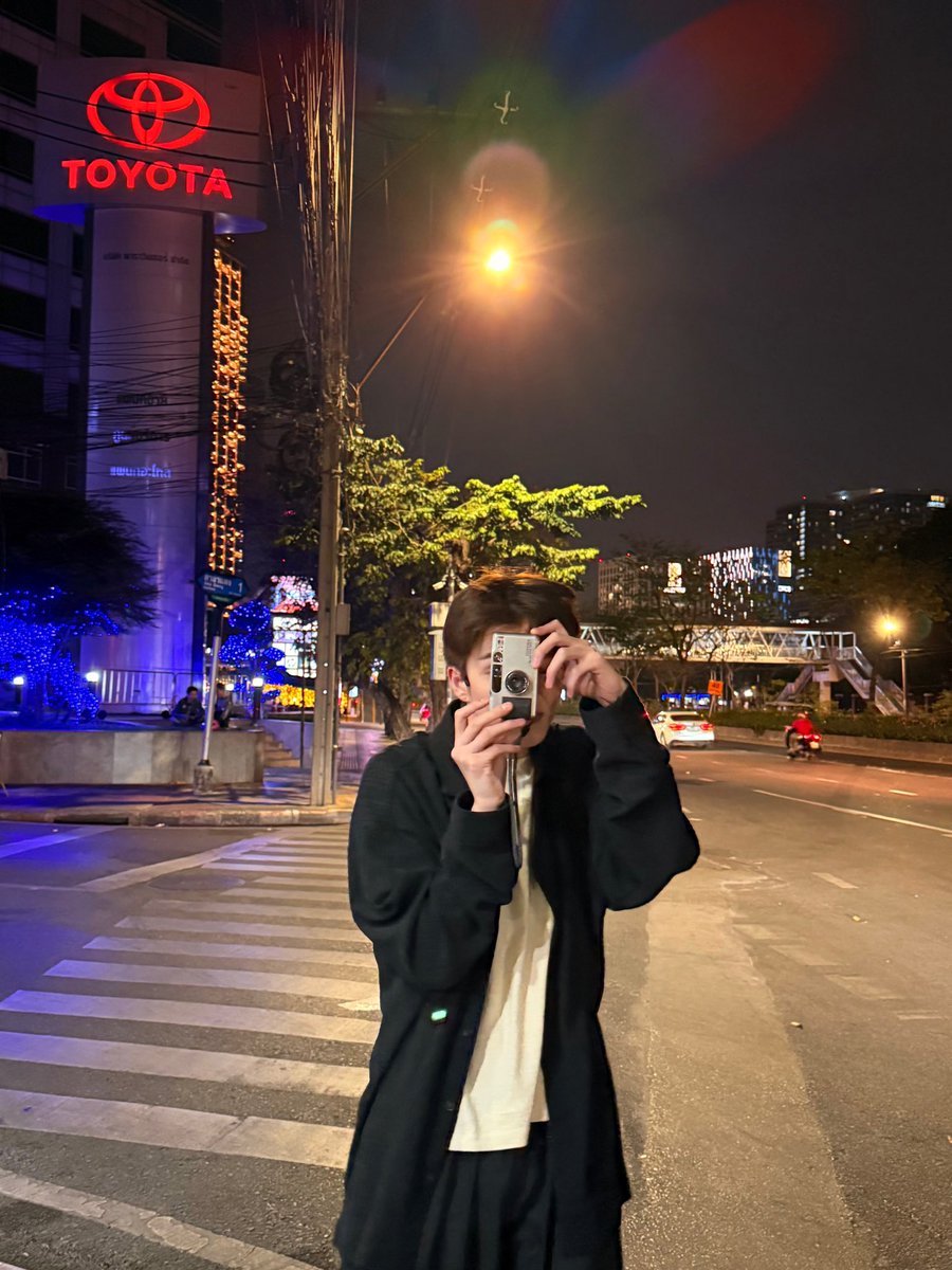 มึง ใครบอกกรุงเทพไม่ใช่เมืองโรแมนติกวะㅠㅠㅠㅠㅠㅠㅠ