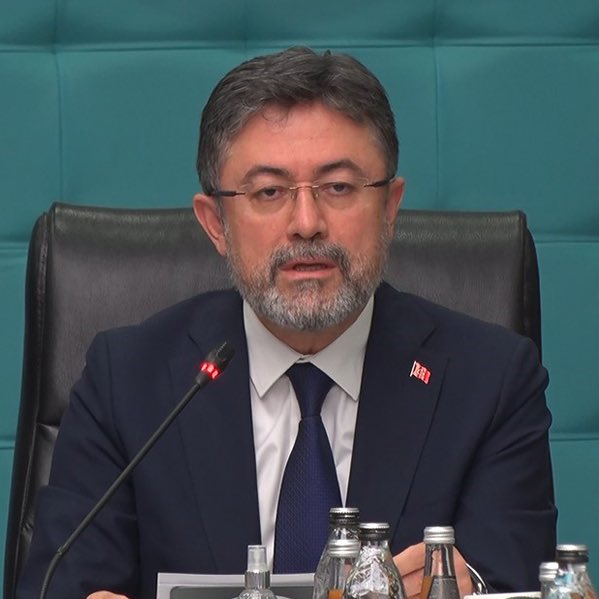 Tarım Bakanı İbrahim Yumaklı:

"Suriye'de tarımı kalkındırmak için çalışmalara başladık."