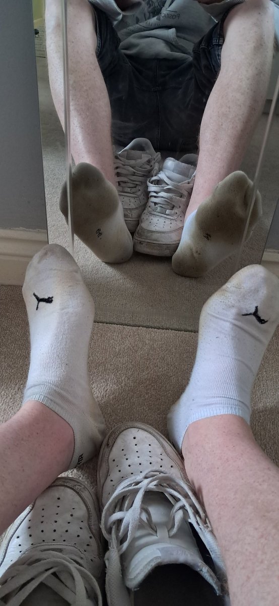 #anklesocks #socks #sneaks #fetish #rt #rp #gaysocks #twink #sockbandit #sockfetish #whitesocks #dirtysocks #smellysocks
