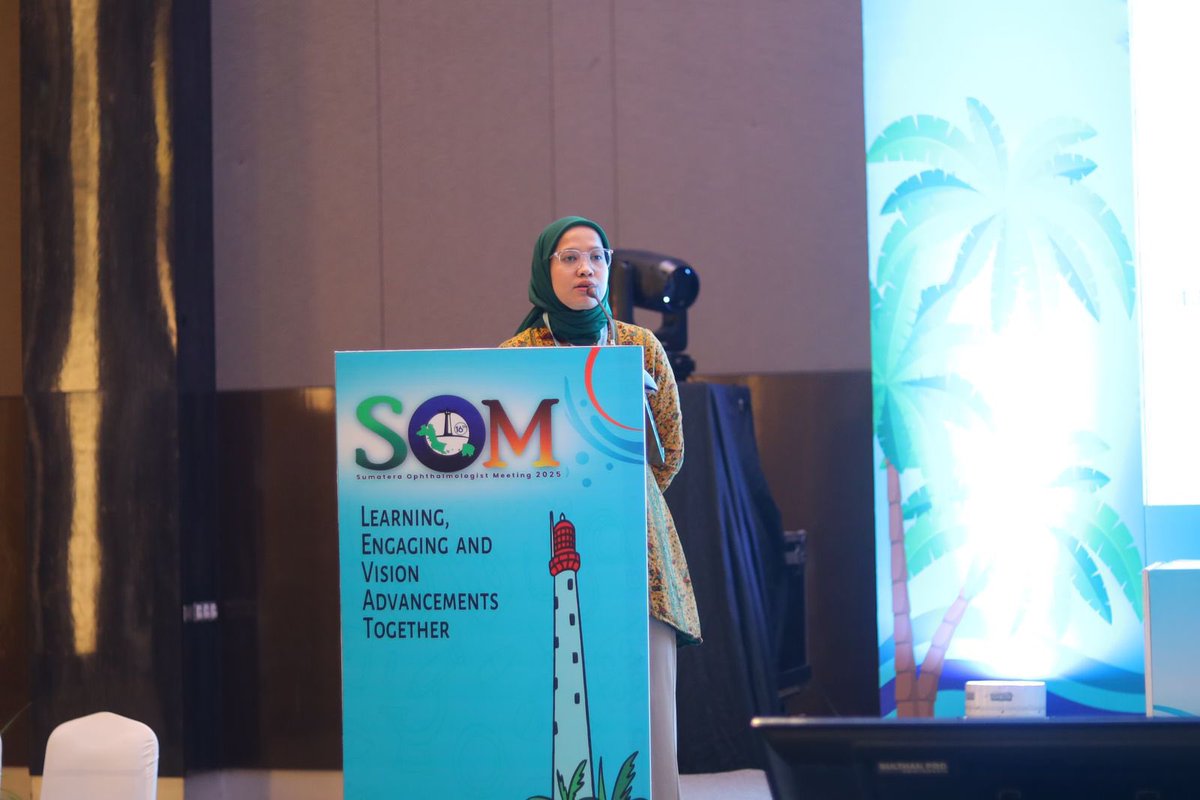 ariefr23's tweet photo. This weekend, I got a chance to visit Bangka island to accompanying my wife being a speaker in a medical conference. She had practiced for months and she delivered! Proud husband here.

And of course, we finish our time there by enjoying the beach 🏝️ https://t.co/EJF70fruRP