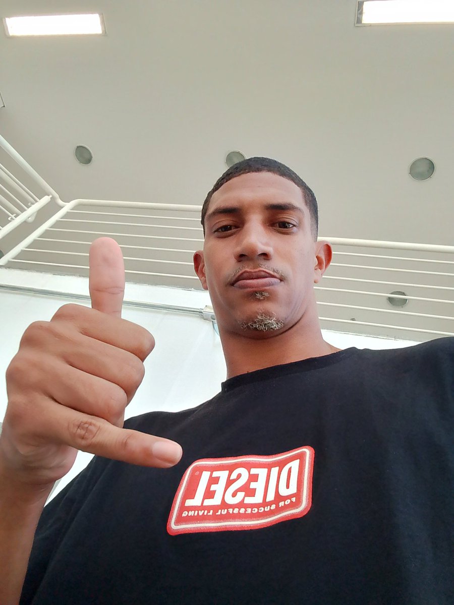 rt_renatiinho's tweet photo. 🤍🙏🏾 https://t.co/6ANXsOO7N1