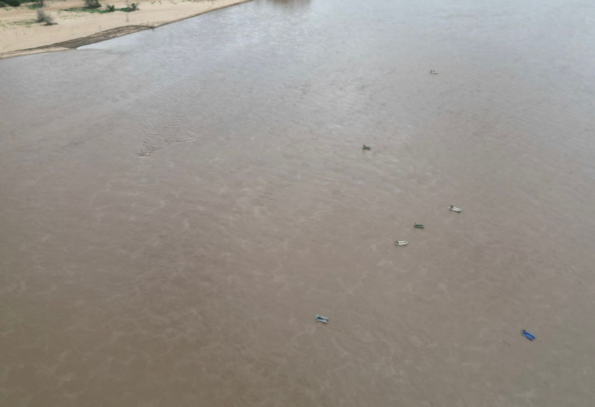 _ArriveAlive's tweet photo. Police thwart smuggling operation along Limpopo River and confiscated goods worth half a million https://t.co/BSmiLYHsKS
#ArriveAlive #SmugglingOperation #GoodsConfiscated @SAPoliceService @TruckAndFreight https://t.co/CqwIT32BjW