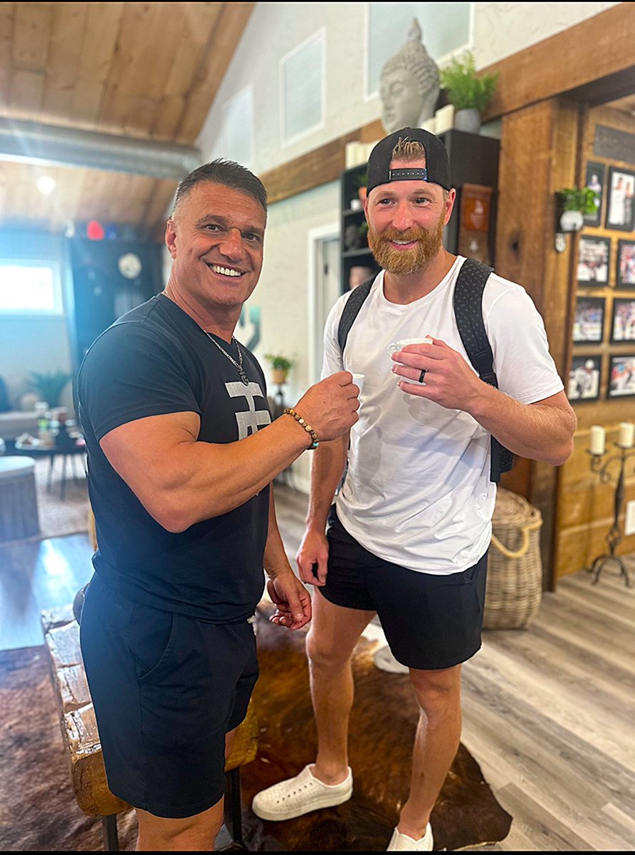 Happy Birthday to my good friend <a href="/28CGiroux/">Claude Giroux</a> I can't believe it's been 19years of friendship with you spending every summer with you in the gym Here's to all the memories we've shared and the ones still to come.