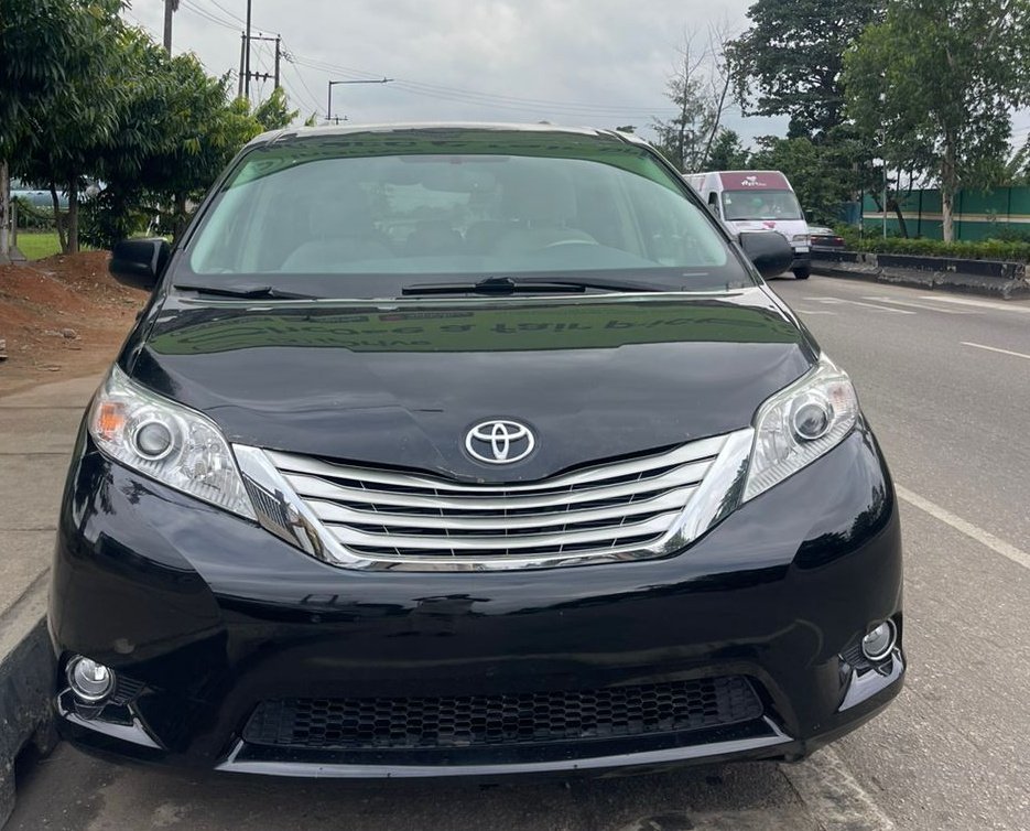 iamDoli_Suave's tweet image. 2014 Toyota Sienna (foreign used) available for sale.
Very Clean... Buy and drive. 13.5m (slightly negotiable).
PMS/CNG Engine
Location: Lagos
DM is open for negotiation