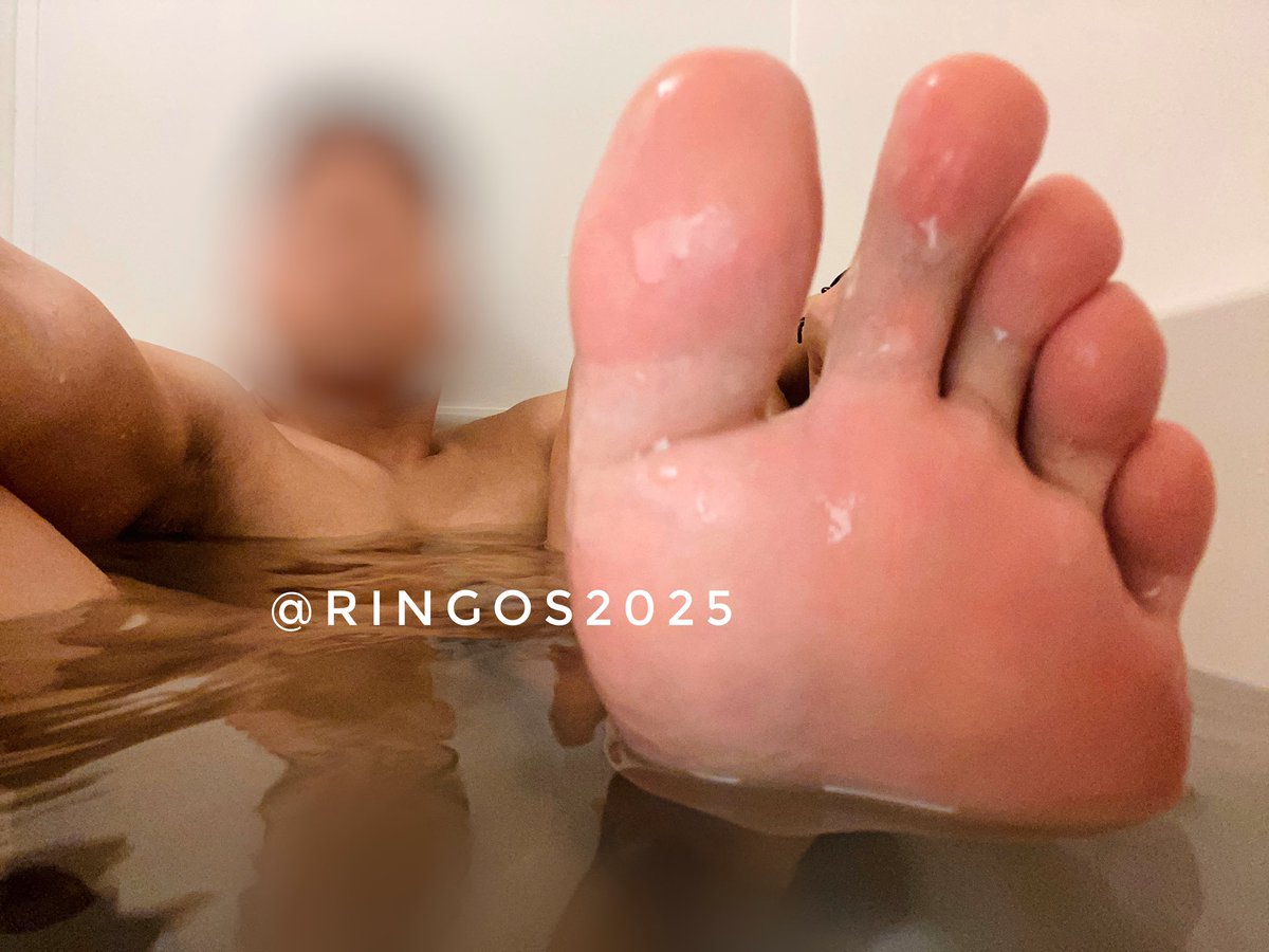 Ringos2025's tweet photo. 来嗦一口洗脚水 https://t.co/K9rvLACkIN