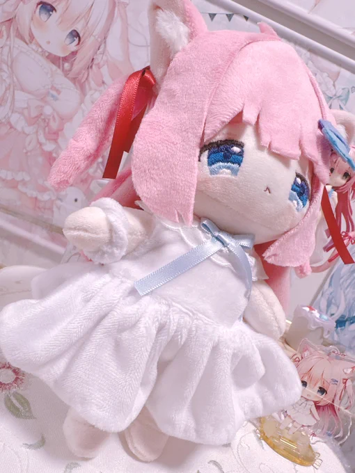 こまもち先生に見て頂きたくて完成後ずっとソワソワでした 沢山褒めて頂いてほんとに嬉しいです こだわりまくって作りました!取り外し可能のしっぽもいつか実物をお見せできたらと思います!こんなに可愛い子を生み出してくれてありがとうございますこの子にお名前がつく日が楽しみです