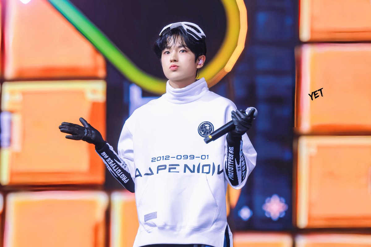 250112 SMTOWN #YUSHI #유우시 #ユウシ #NCT #NCTWISH #SMTOWN