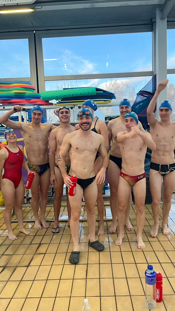 Finde entretenido con nuestra primera competición del año ganando el 100x100 de @tri_torrejon ,
muy bien organizado por cierto 👍
tras unas ricas series en 
Pista (3×3×400 c/2'30"//c/4') <a href="/uedeportes/">Último en Deportes</a>
y terminamos hoy Domingo con una rutita de100km en bici 

#TEAMCLAVERÍA