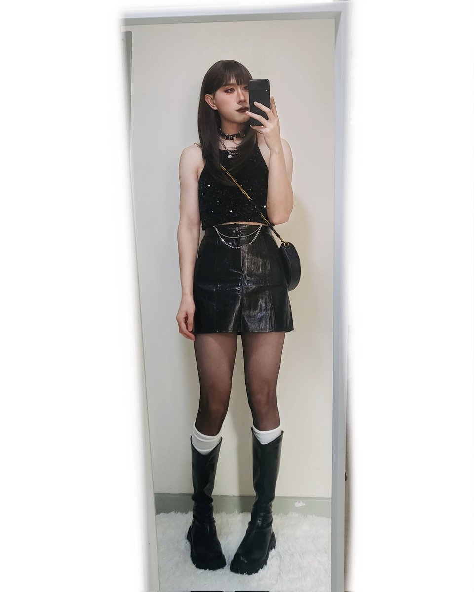 Reeebeccccca's tweet photo. 😵‍💫 https://t.co/Skr4eM0DNL