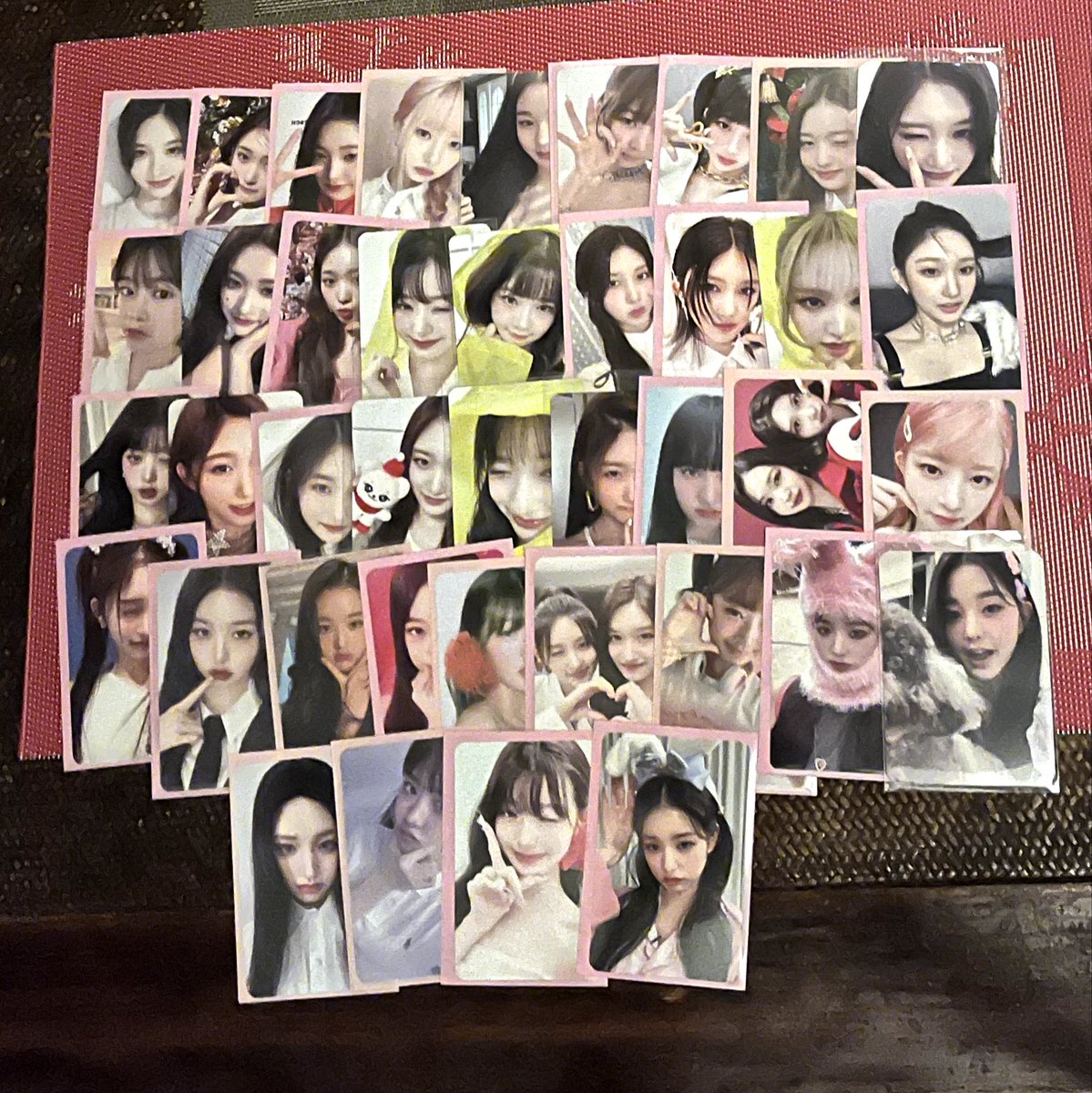 i2chaez's tweet photo. 🩰 — #tofran
#sweetsdiaryz @hrtskira
hello! ive pcs arrived to me safely aaaa🥹❤️ mined them for a super steal price. they were all packed safely, shipped out quickly and seller was very responsive. cute rin ng freebies tysm! https://t.co/d1PZHAn0Gz