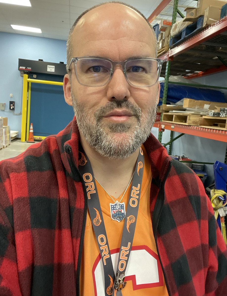 lightwrksince81's tweet photo. Team Florida today, Magic and then Bucs. Let’s get these Ws #countemup https://t.co/k5rGYJ4ZZX