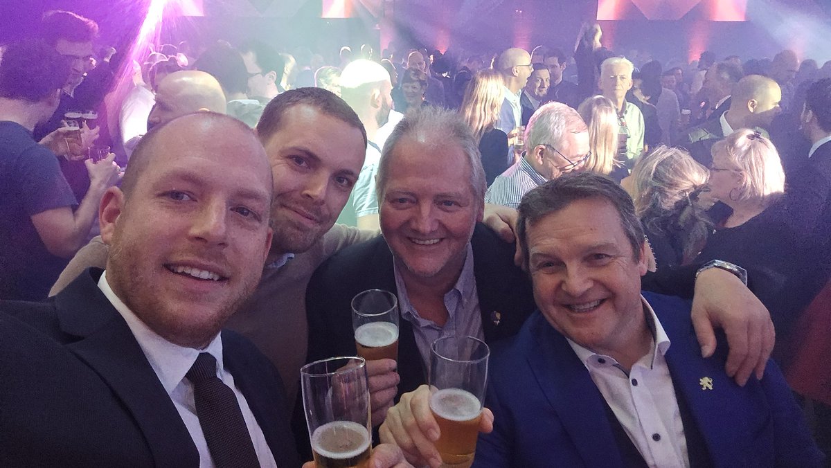 renderssteve's tweet photo. Wederom een geweldige nieuwjaarsreceptie georganiseerd door N-VA🎉🥂🍾🦁 https://t.co/UZj3TV9RDs