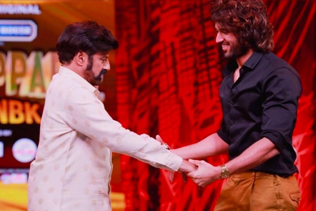 Govindh04's tweet photo. #Congratulationd For The#Blockbuster Daaku Maharaj 
Balayaa and Our Producer @vamsi84 
@SitharaEnts 
From All rowdy fans
@TheDeverakonda ❤️❤️❤️ https://t.co/HCBHu0QXiH