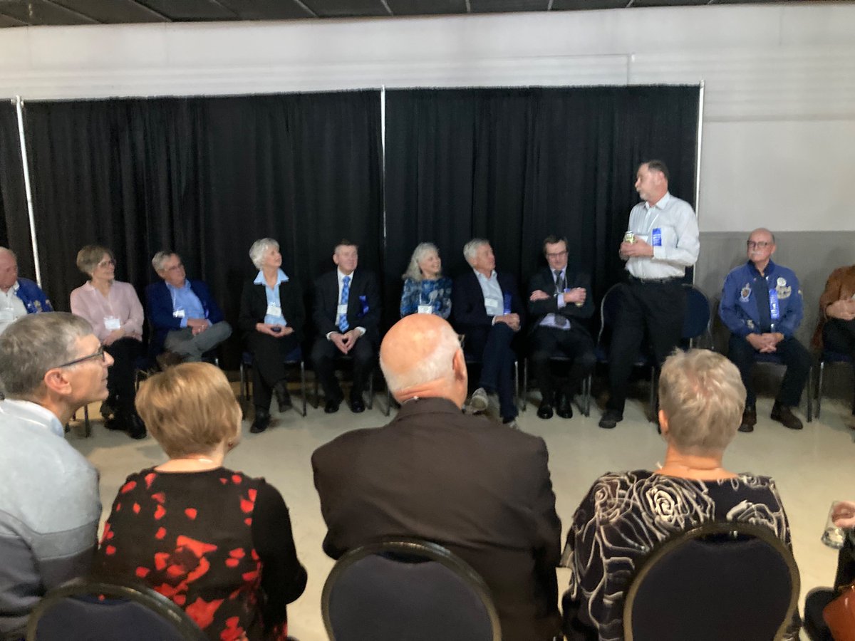 SundanceFarms's tweet photo. Celebrated several years of ag college UofSask graduates @saskaggrads banquet. A group of talented community-oriented colleagues in science, farming, food and related service industries. #FunStories #Connecting #ItsAboutThePeople @usask @cityofsaskatoon #Saskatchewan #AgProud https://t.co/4HjrbSqapb