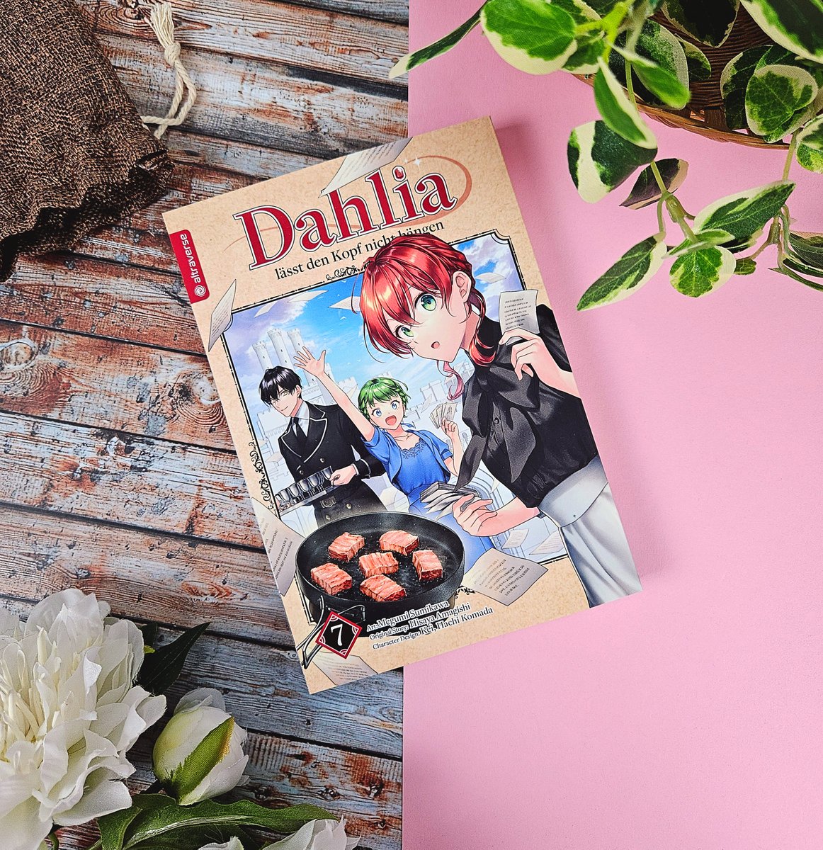 »Dahlia lässt den Kopf nicht hängen« geht in die nächste Runde! Ob unsere lebensfrohe Protagonistin mit ihrem Expeditionskocher am Hofe auf Begeisterung trifft?

Band 07 ab Montag im Handel! 💕

altraverse.de/manga/verliebt…