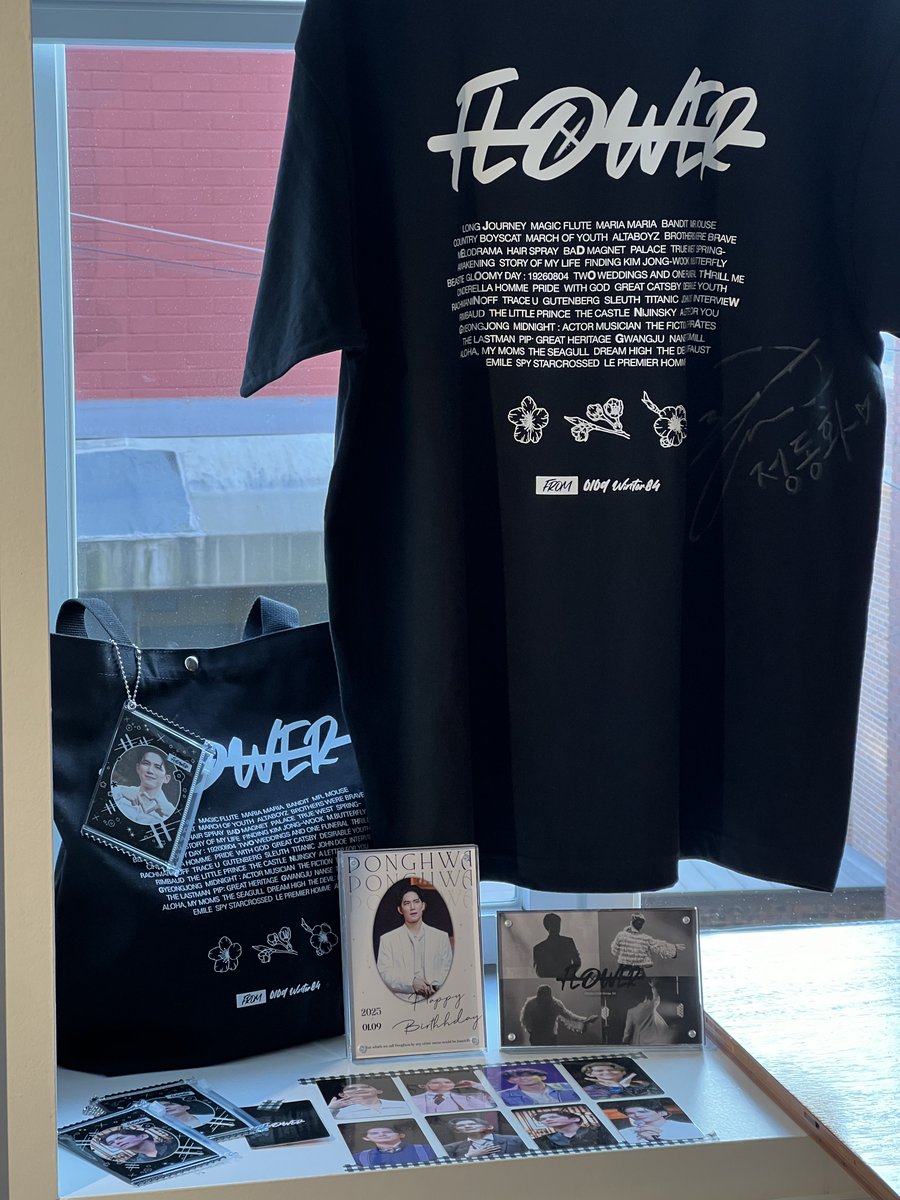 🥳
#TIME_TO_SAY_DONGHWA
#하나의_동화_생일에_마음을_담아  
#HAPPY_DONGHWA_DAY