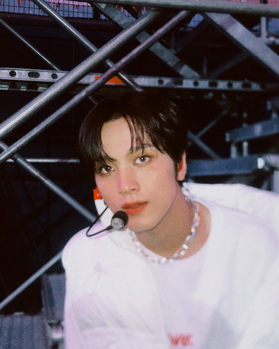 𝙙𝙖 tweet media