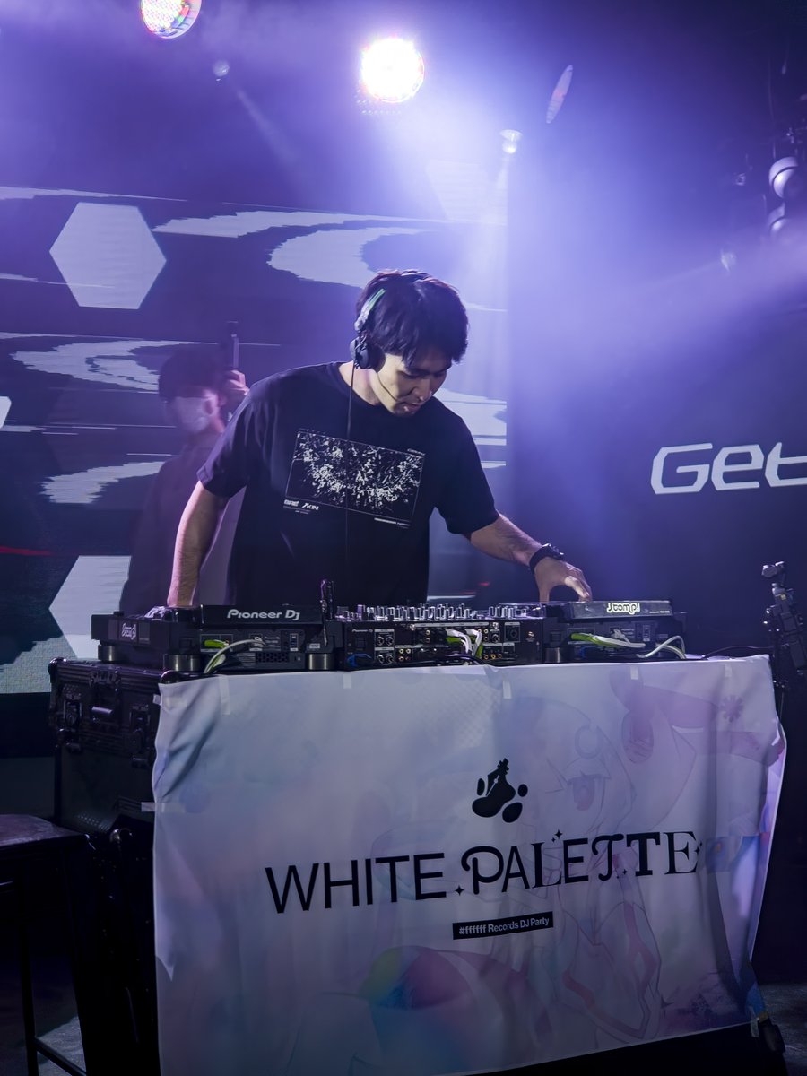 tamariel0412's tweet photo. 2025/01/12 - 𝐖𝐡𝐢𝐭𝐞 𝐏𝐚𝐥𝐞𝐭𝐭𝐞
#ffffff_records DJ Party
DJ Getty
#White_Palette #화이트_팔레트 https://t.co/MHPKti5xg7