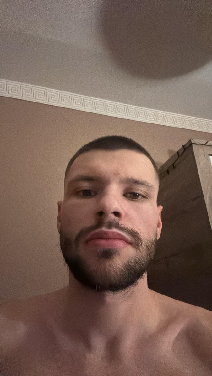 Hello aki ért a számítógépekhez az tudna nekem segíteni plz?