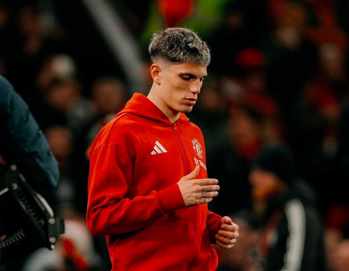 FabrizioRomano's tweet photo. 🚨🇦🇷 Rúben Amorim: “I like the way Ale Garnacho plays… he is playing well and he deserves to start”.

“The way he is training, we felt it was a good opportunity to see Garnacho start the game”. https://t.co/XpemUgWB8g