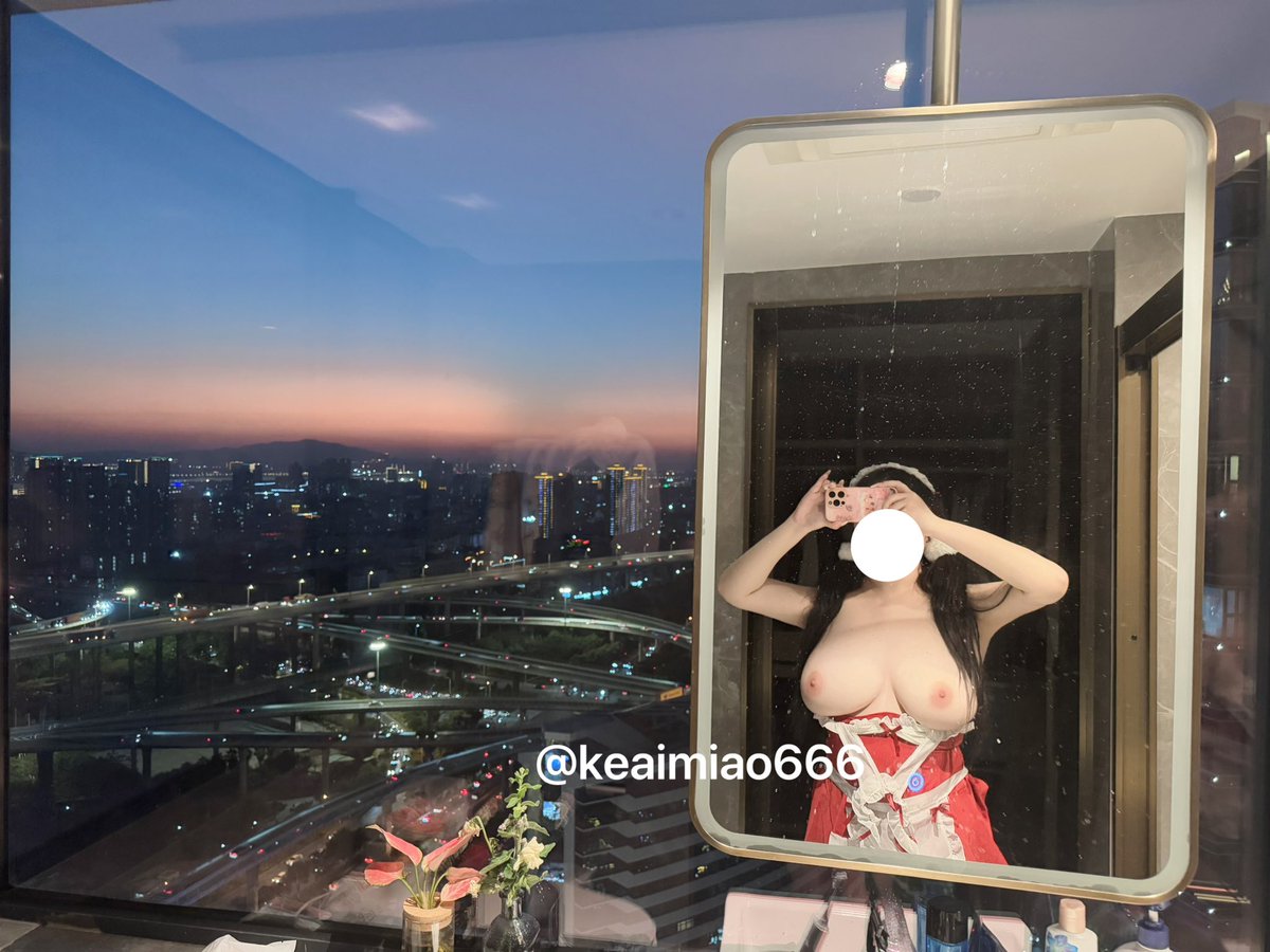 分享今天的美丽夜景
在这么好看的落日做涩涩
也太赏心悦目了吧
@SMlnZhl 
@SMInZhl https://t.co/MVk0wVByns